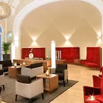 La Pura Womens Health Hotel