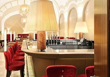La Pura Womens Health Hotel