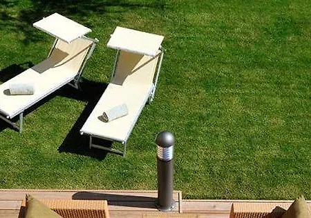 La Pura Womens Health 4*