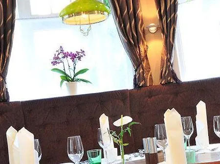 La Pura Womens Health 4* 가르스 암 캄프