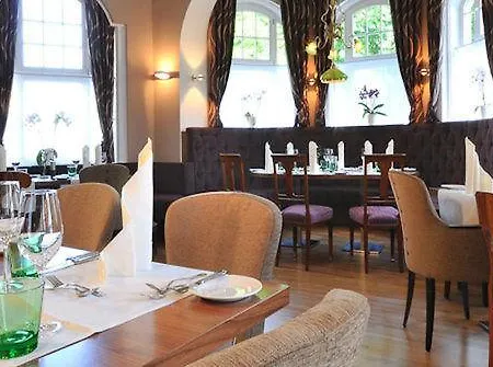 La Pura Womens Health 4*