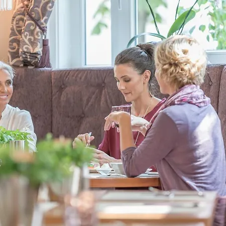 호텔 La Pura Womens Health 가르스 암 캄프