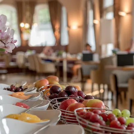 La Pura Womens Health فندق غراس أم كامب