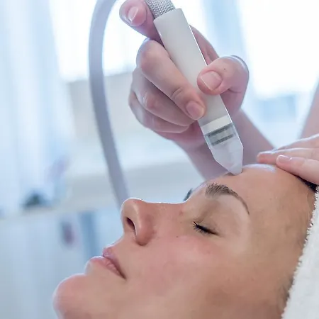 La Pura Womens Health 호텔 4*