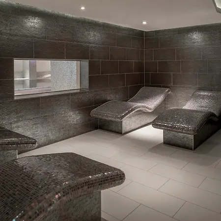 La Pura Womens Health غراس أم كامب