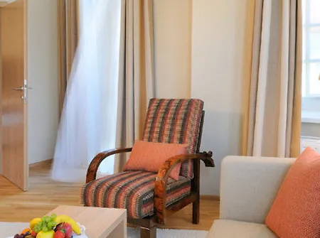 La Pura Womens Health 4*