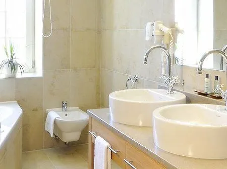 Отель La Pura Women's Health Kamptal 4*