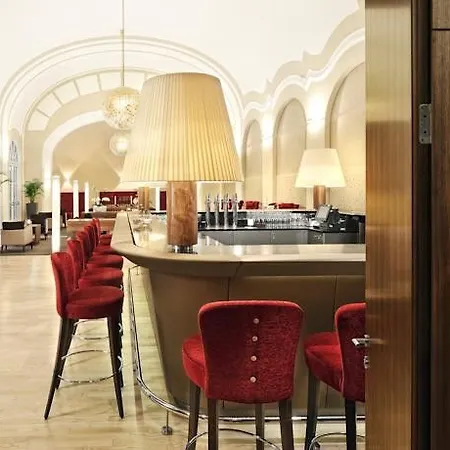 La Pura Womens Health Hotel