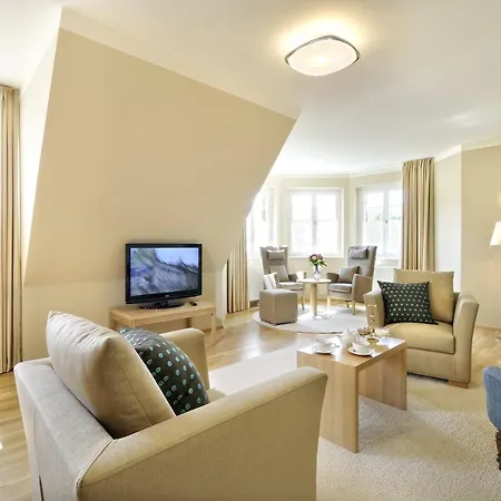 La Pura Womens Health فندق 4*