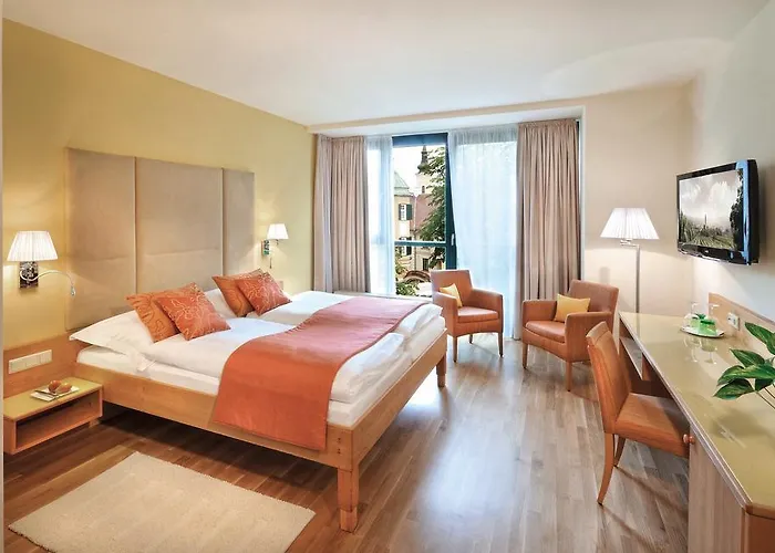 La Pura Womens Health Hotel 4*