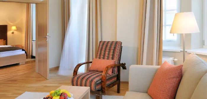 La Pura Womens Health 4*