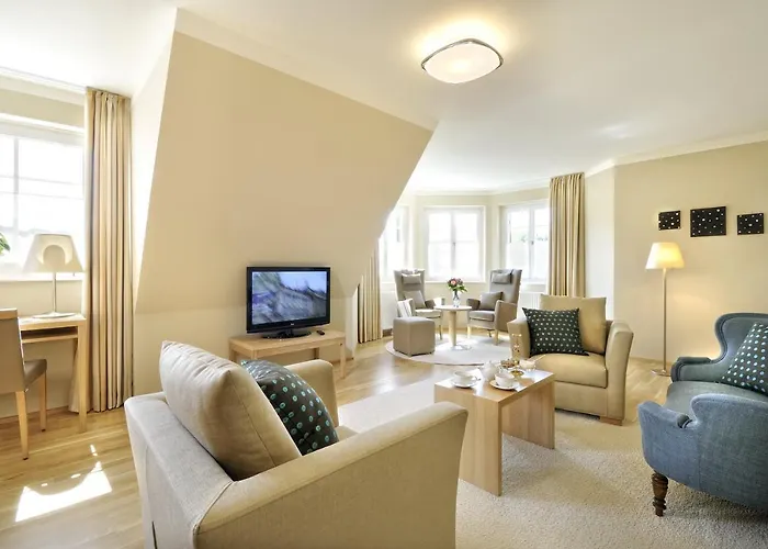 La Pura Womens Health Hotel 4*